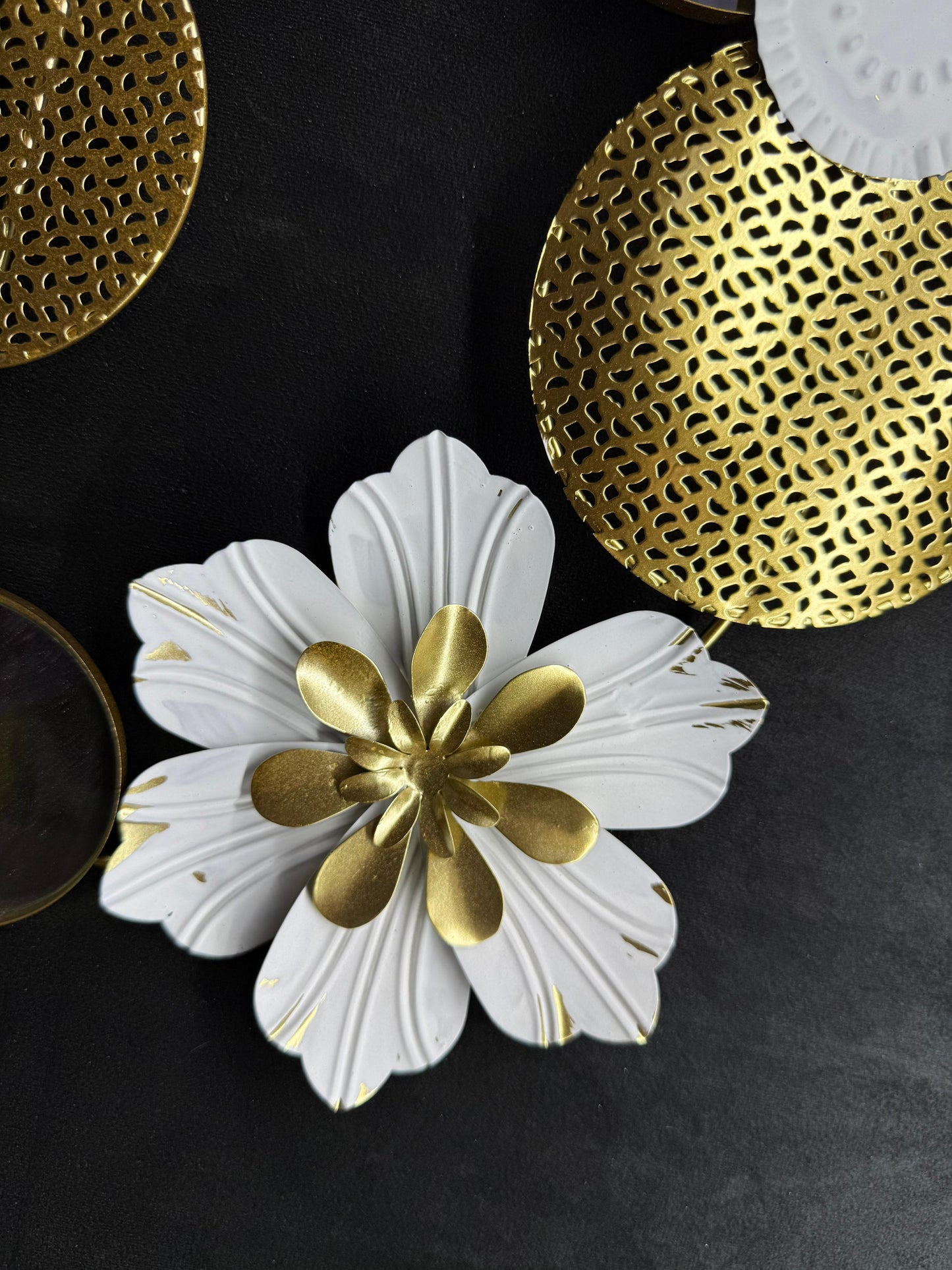 Modern Metal Wall Frames With Mirrors