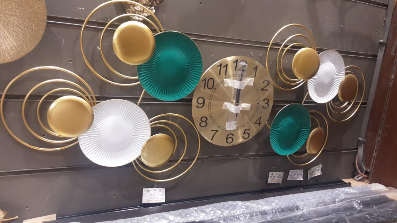 Luxury Premium Large Colored Metal Wall Clock